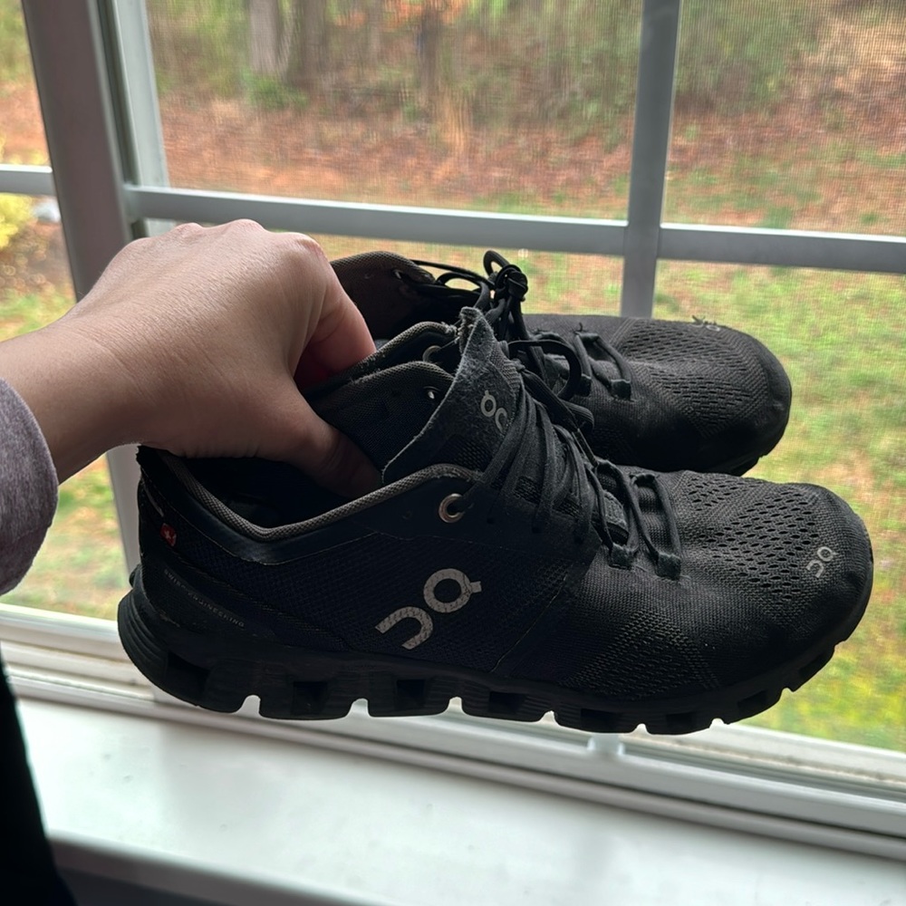 QC swiss engineering black size 8.5